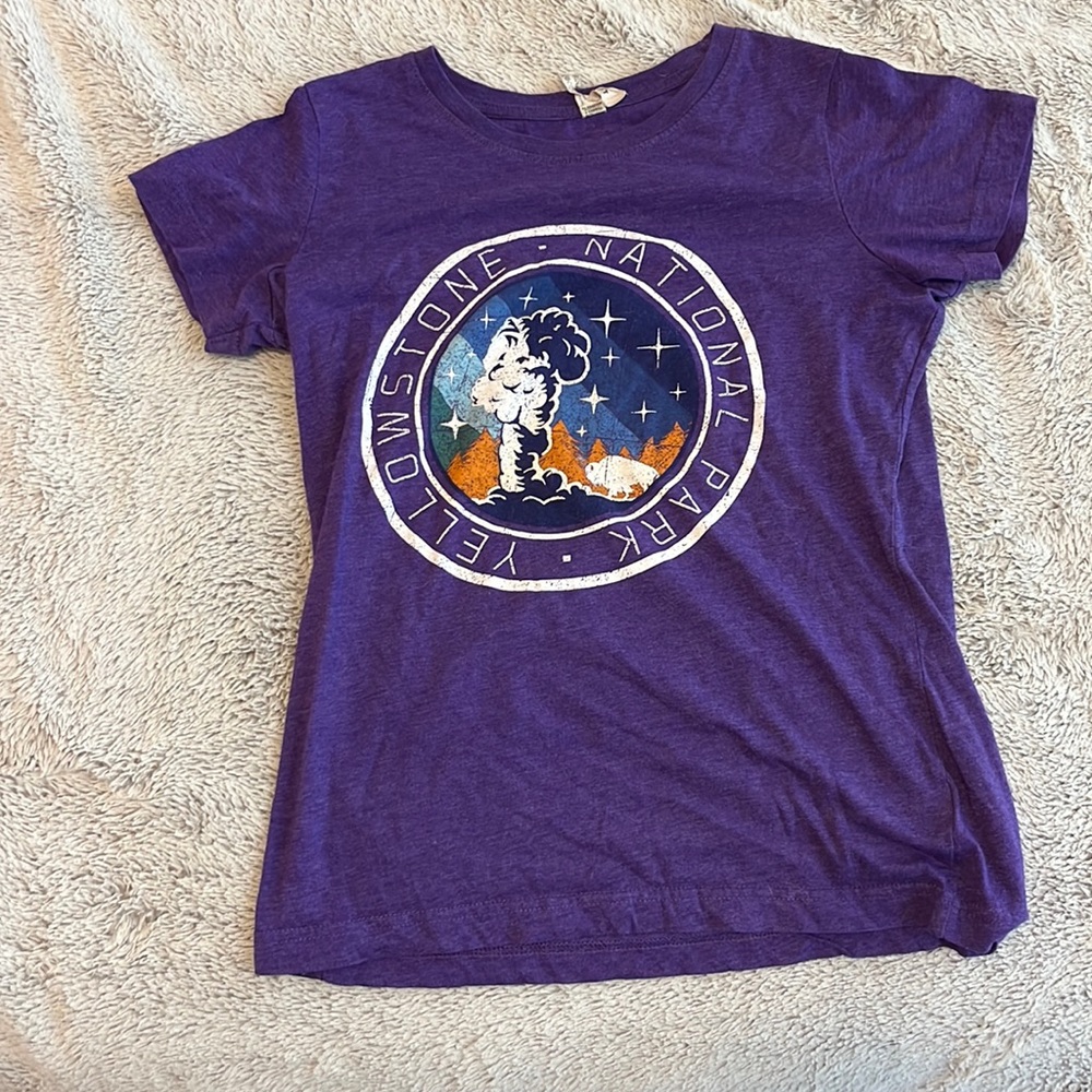 Yellowstone park tee